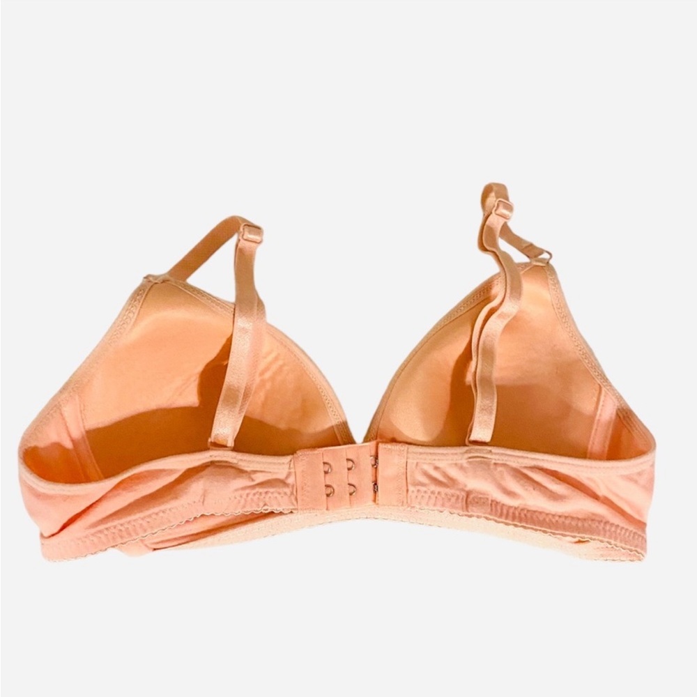 Barbara Bra - Picture 2 of 3